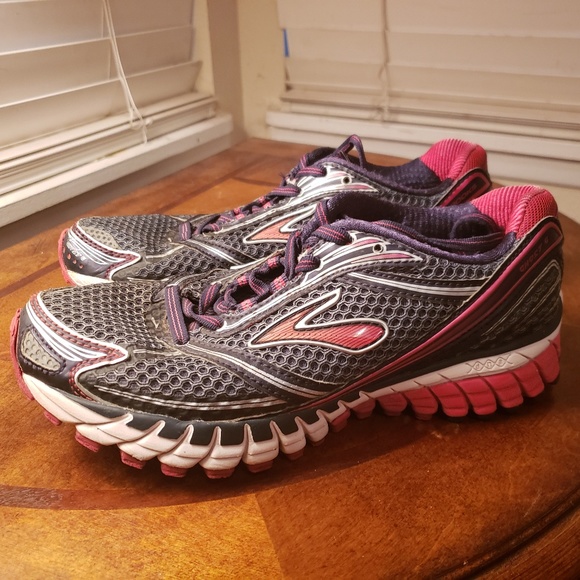 brooks ghost size 7